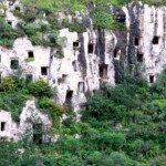 Le Città del miele, Necropoli di Pantalica in Sicilia
