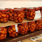 Giuggiole sotto grappa preparate dall'Azienda Agricola Scarpon_Ph. Marco Giovenco