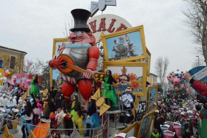 Carnevale di Fano, ed. 2025. Ph. Marco Giovenco (16) Carnevale di Fano, ed. 2025. Ph. Marco Giovenco